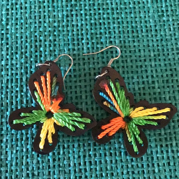 Gorgeous Large Embroidered Butterfly Earrings - Picture 2 of 4